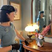 Use the arrows or slide the photo to see more