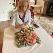 Use the arrows or slide the photo to see more