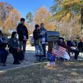 Use the arrows or slide the photo to see more