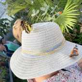 Use the arrows or slide the photo to see more