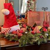 Use the arrows or slide the photo to see more