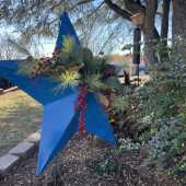 Use the arrows or slide the photo to see more